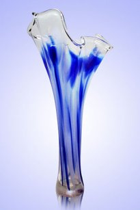 Ваза Волна h-28 см (в стеклокрошку) Бело-синий фото 1